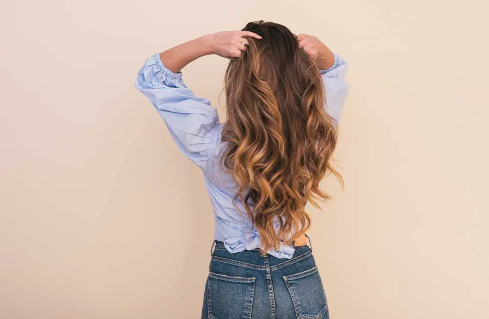 Descubre las extensiones de pelo fijas, todas las opciones y posibilidades.